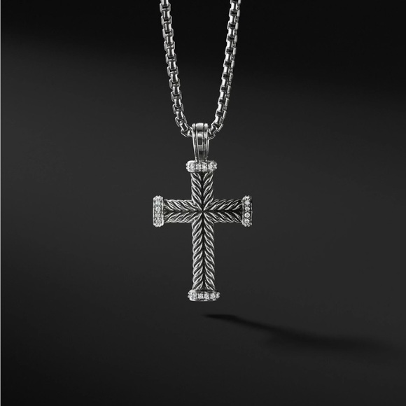 David Yurman Chevron Cross pendant - Picture 2 of 7